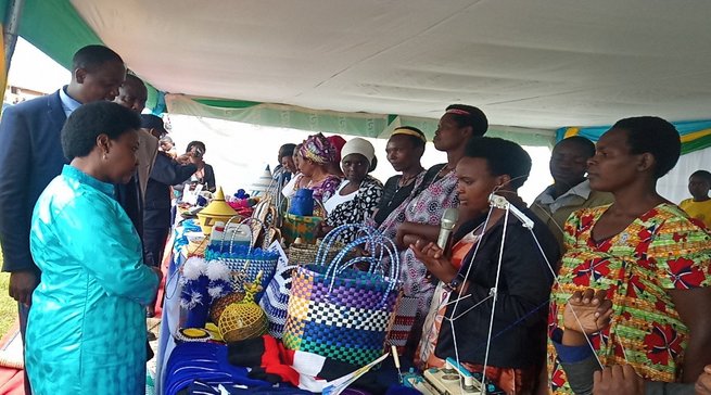 Bamwe mu bagore bo mu cyaro barishimira iterambere bamaze kugeraho