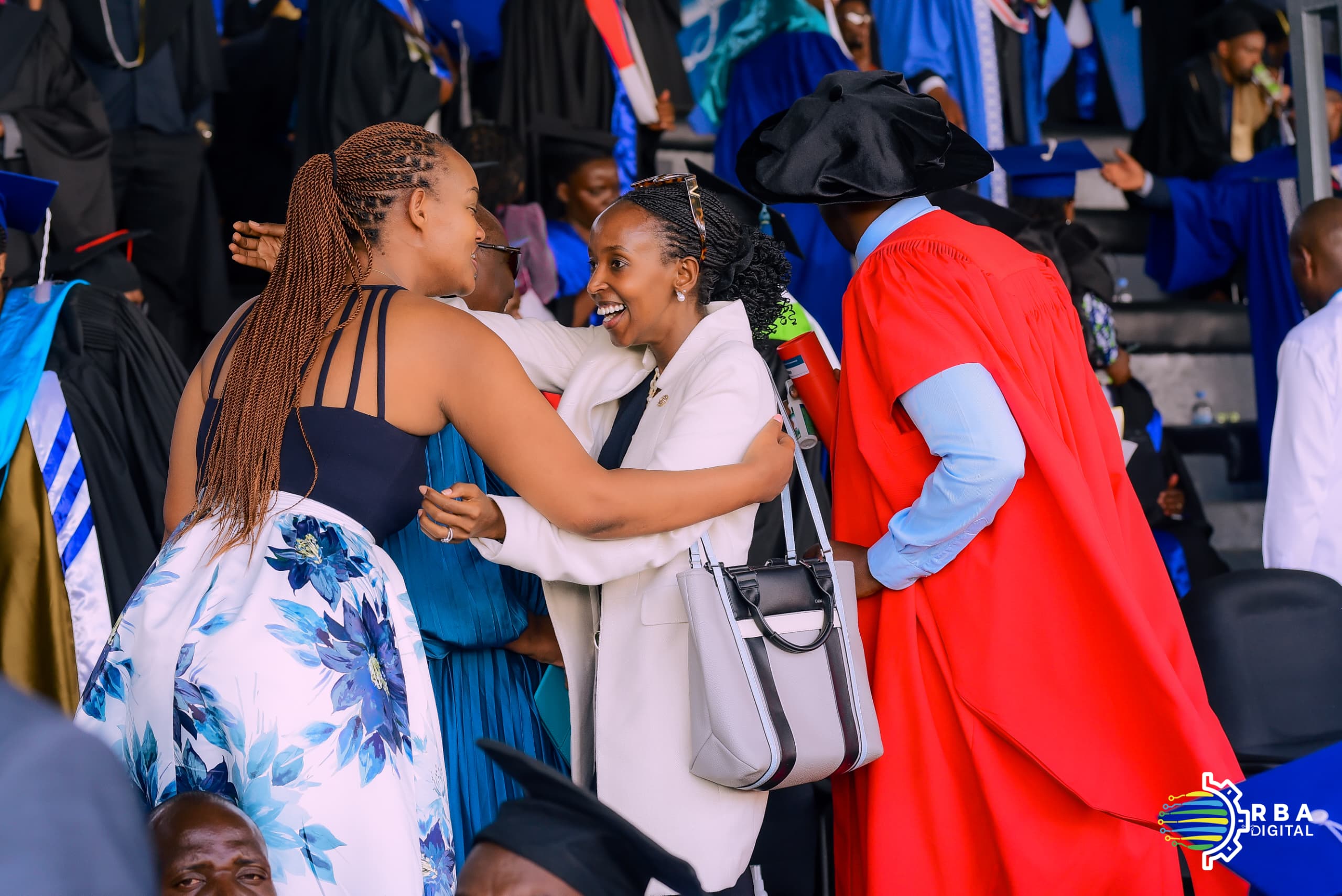 Kaminuza y’u Rwanda yashyize ku isoko 8068 bayirangijemo mu 2024 (Amafoto)